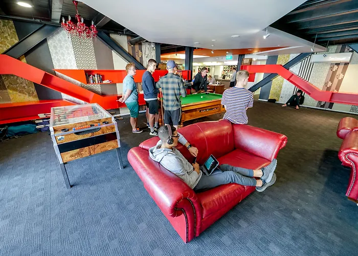 Nomads QueenstownHostel